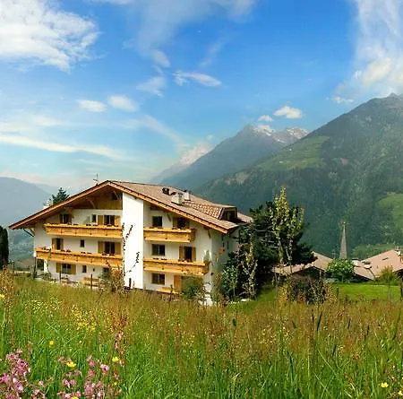 Hotel Garni Alpenhof-3