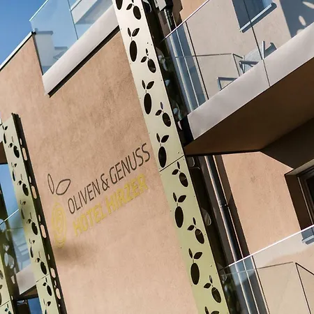 Oliven-&Genusshotel Hirzer-3